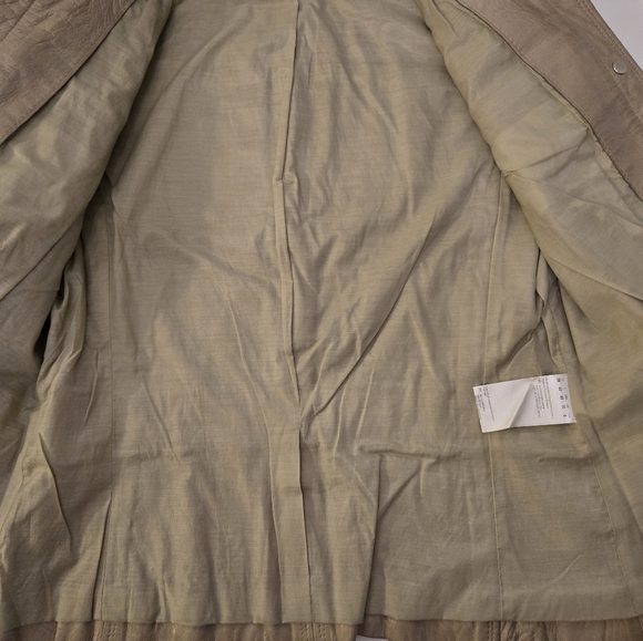 HUGO BOSS WOMEN Leather Jacket size 6 in Tan color. Great condition - Picture 2 of 5